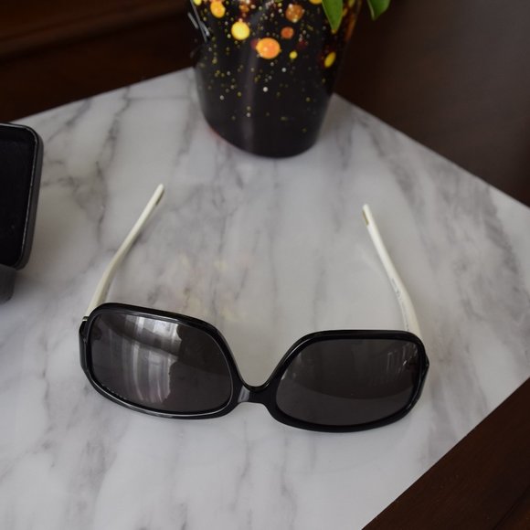 RALPH Ralph Lauren Black and White Polarized Sunglasses - Picture 2 of 9